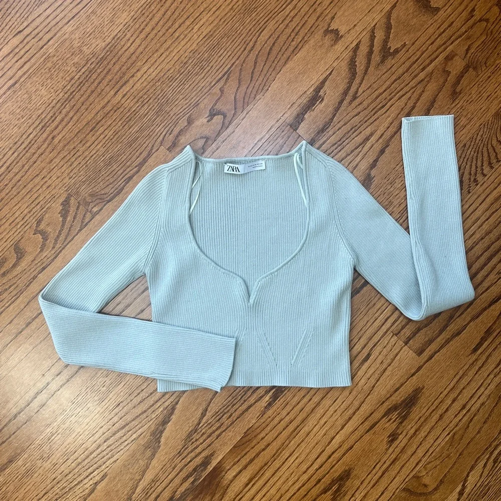 Zara Women's Light Green Ribbed Stretchy Crop Top